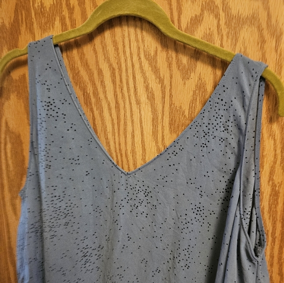 Woman's summer top size 2x (20) - Picture 3 of 6